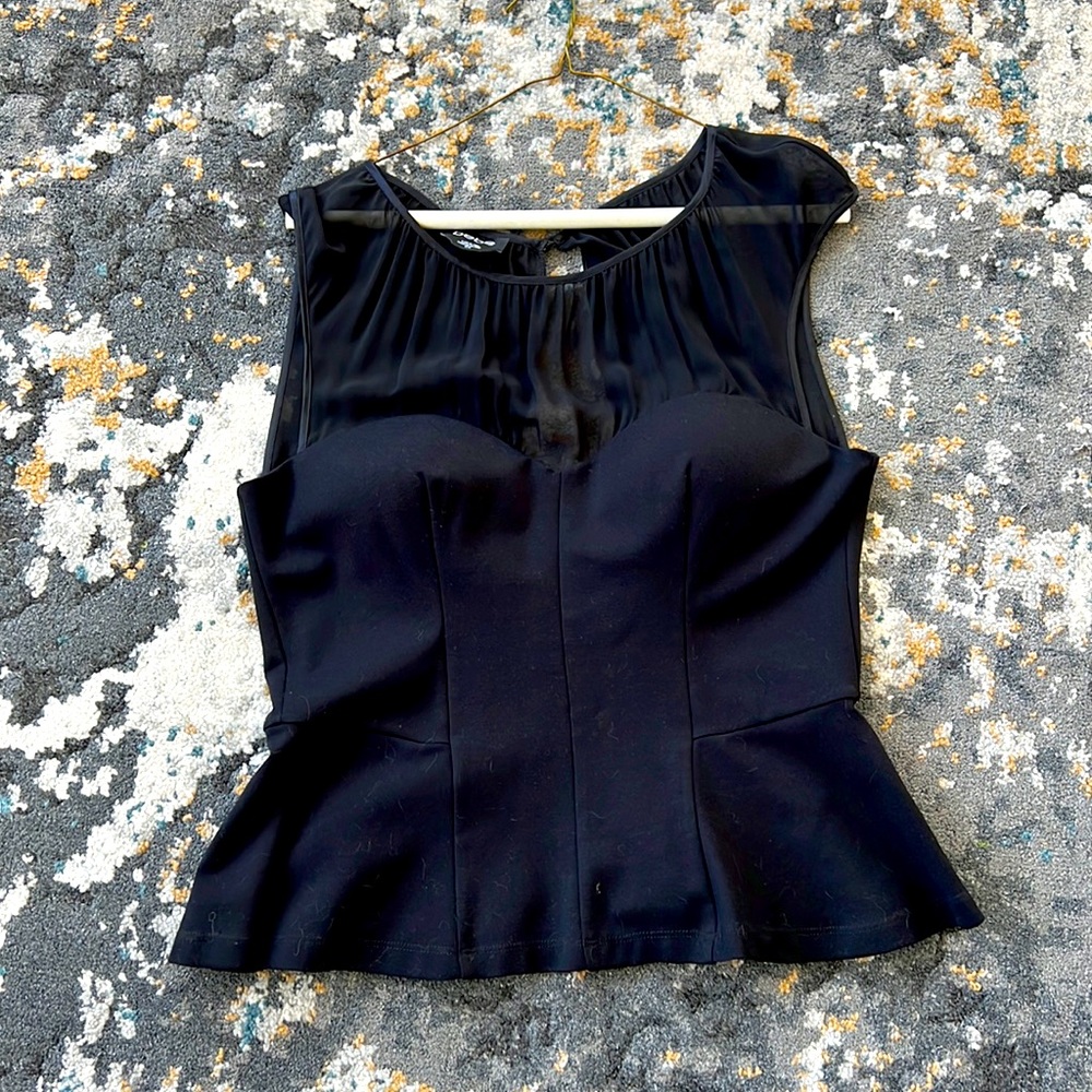 BeBe top sz M